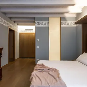  Apartment Palazzo De Gregorio